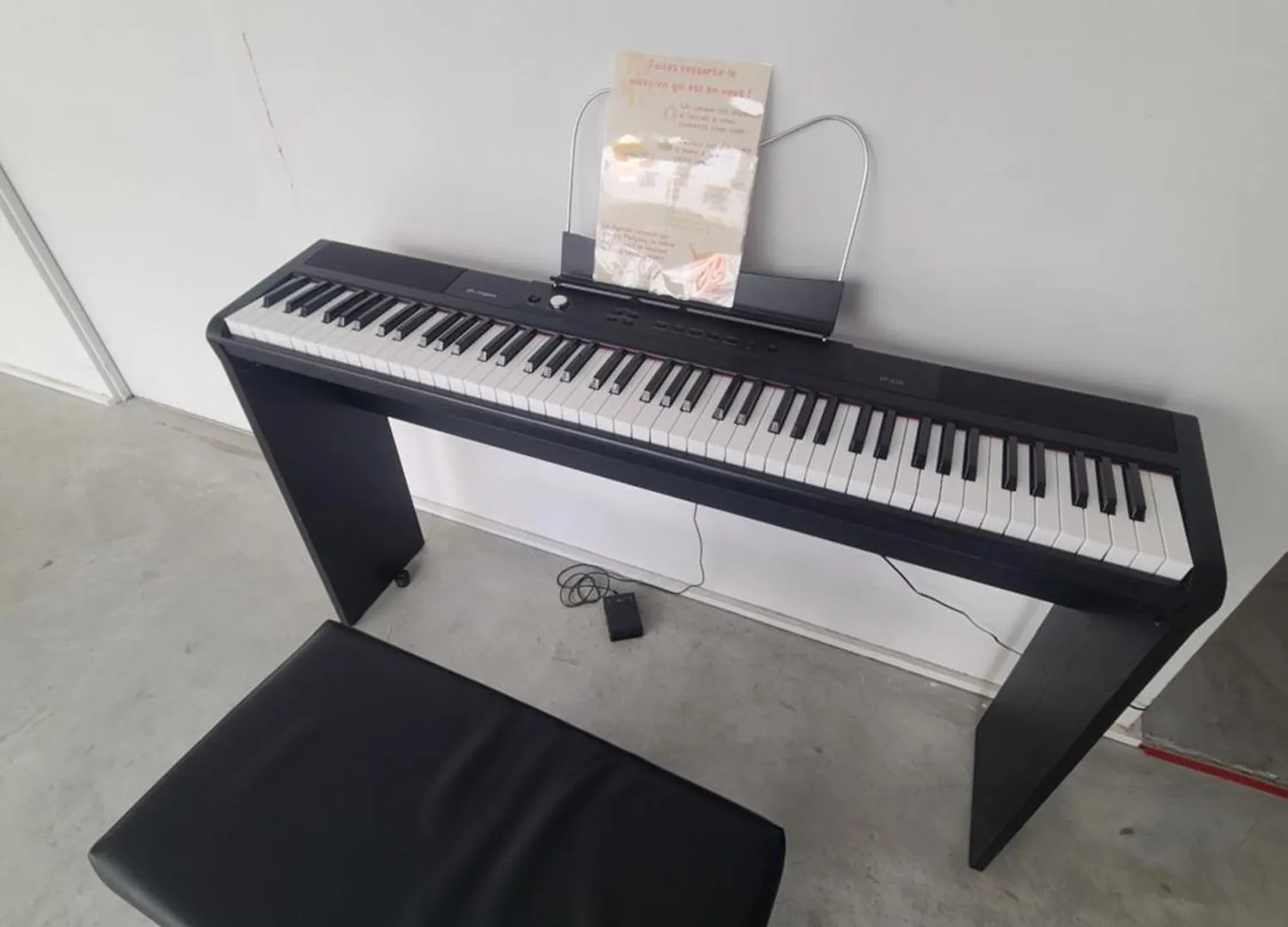 אכסניה Auberge De Jeunesse Hi קאור צרפת