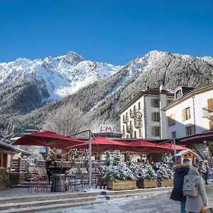 croix-blanche-chamonix-mont-blanc.hotels-rhonealpes.com/